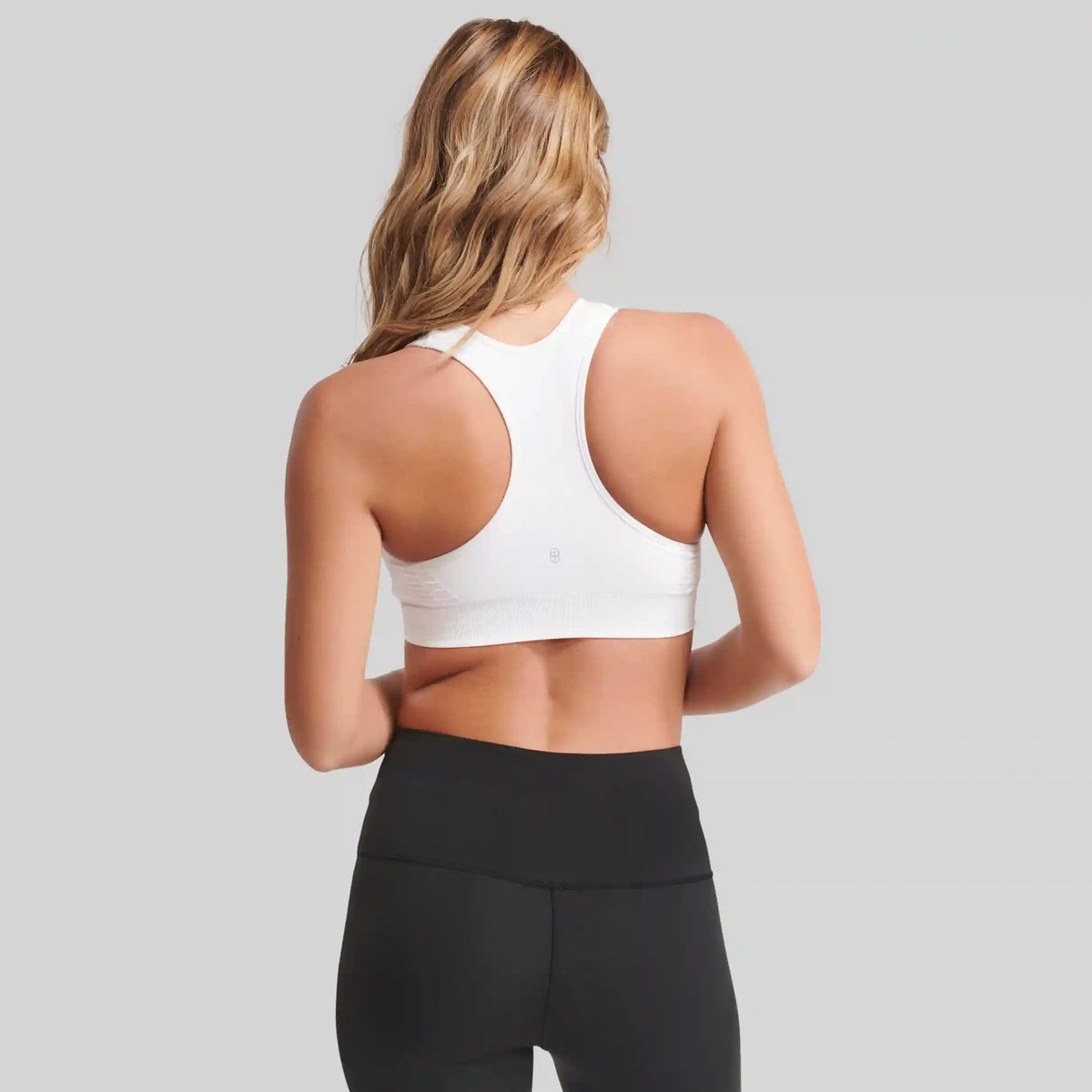 1143 The Flex Sports Bra (Removable Pads)