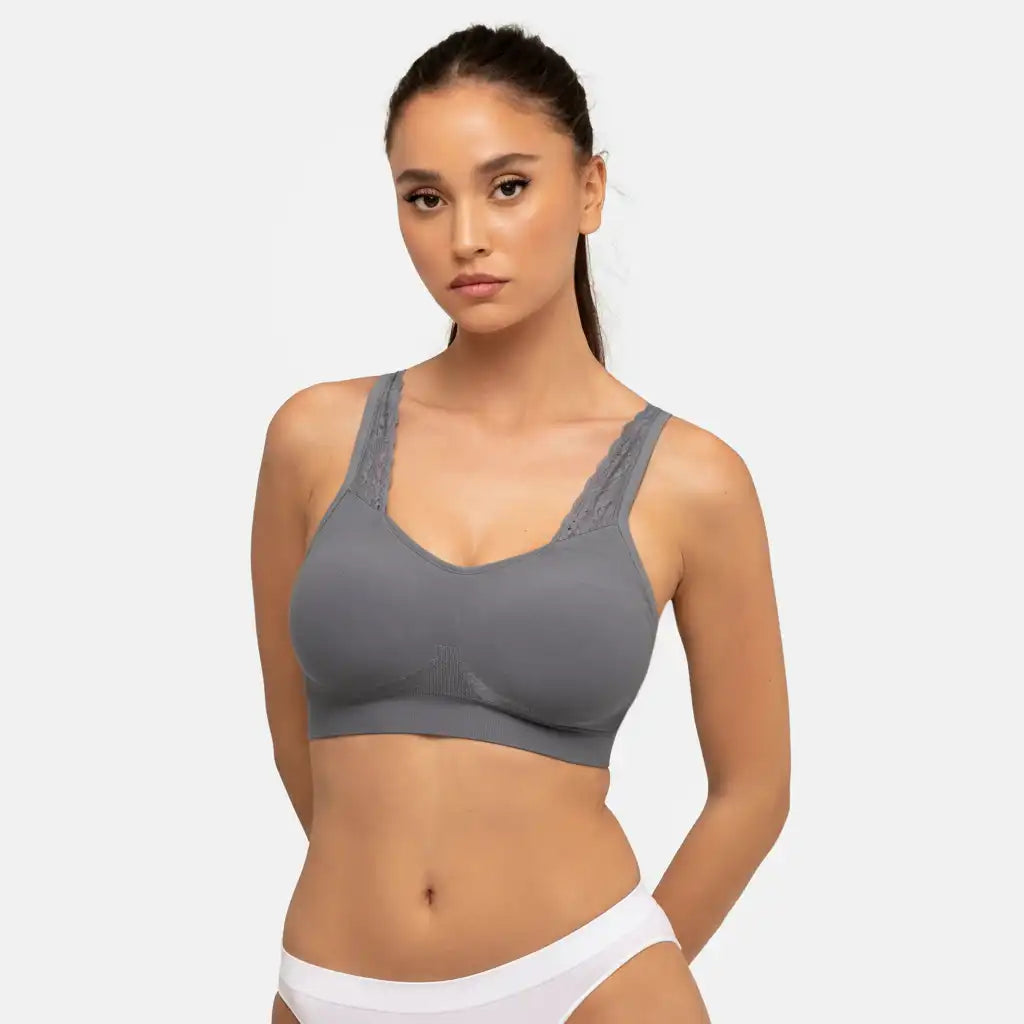 445 The Comfort Bra (Lace Straps)
